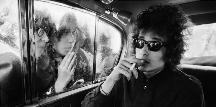 Bob Dylan Smoking